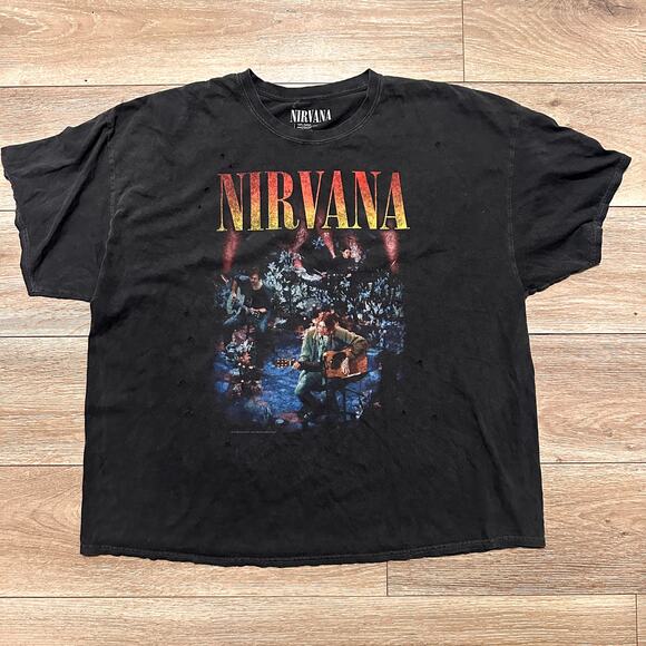 2018 Modern Distressed Trashed Oversized MTV Nirvana T-Shirt - Picture 1 of 7